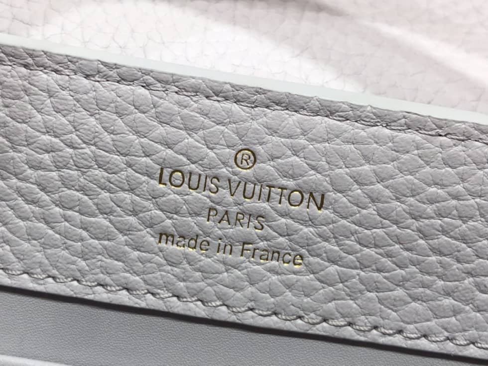 Louis Vuitton Capucines Mini M59709 Replica Shoulder Bag