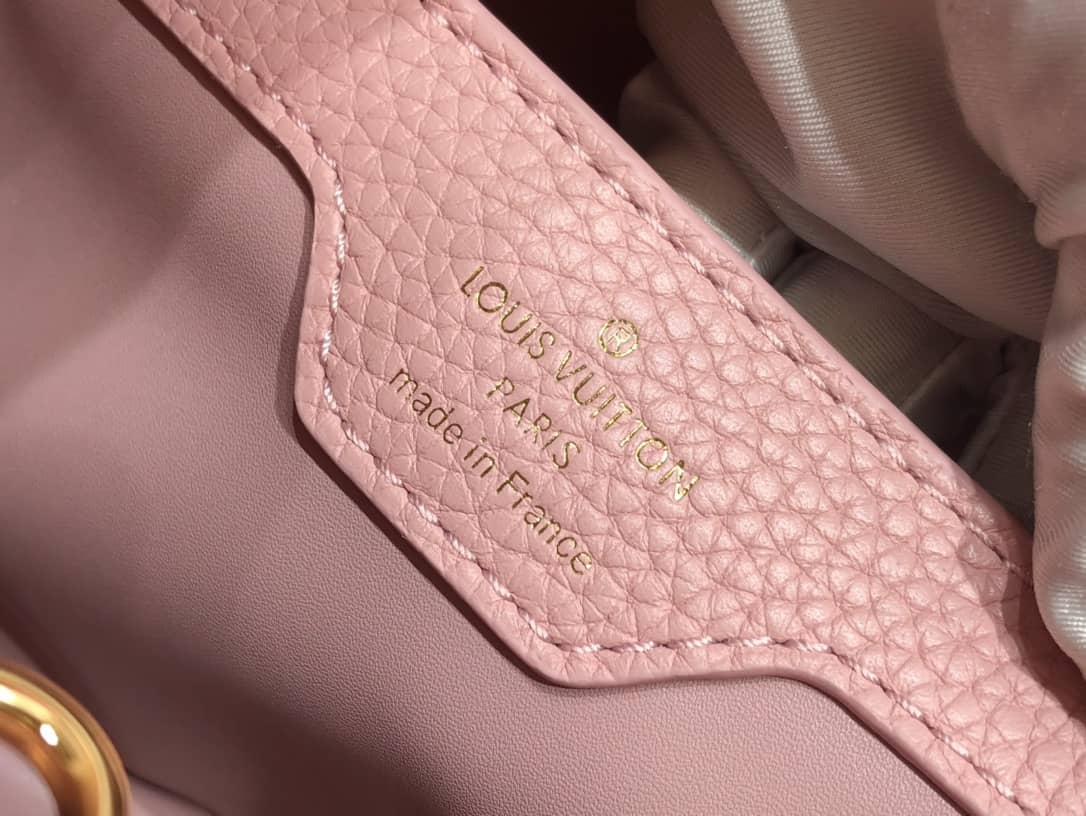 Louis Vuitton Capucines BB M59065 Replica Shoulder Bag