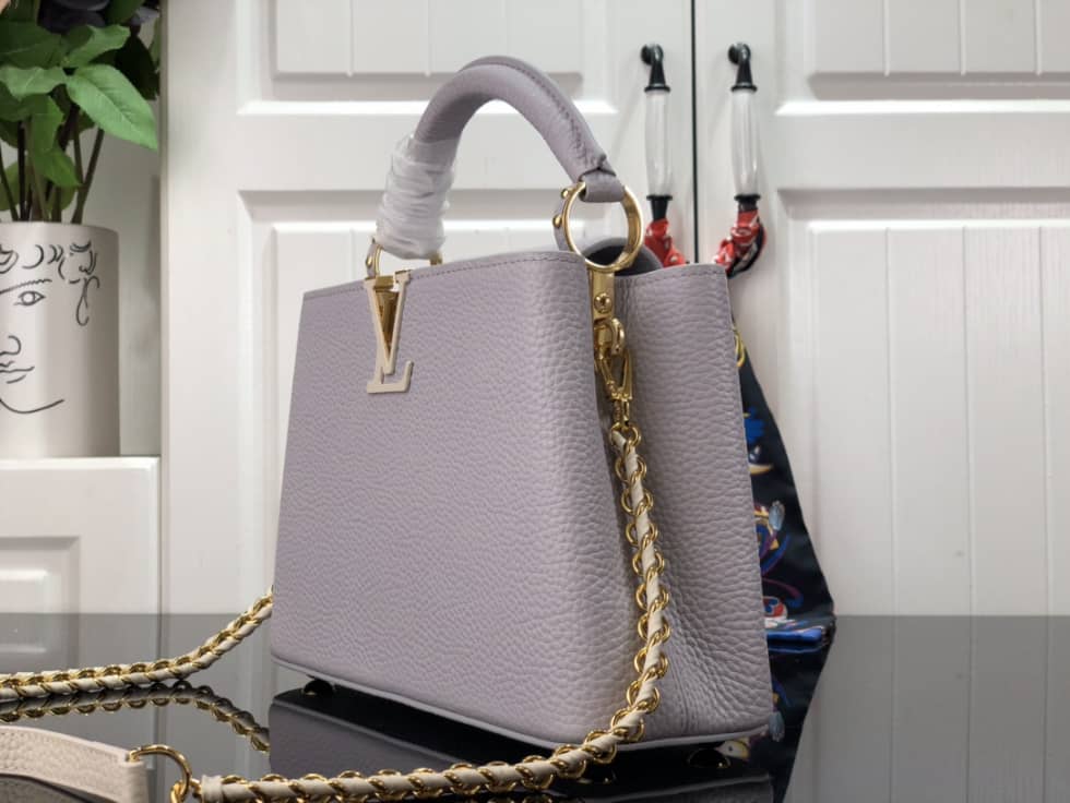 Louis Vuitton Capucines BB M59709 Replica Shoulder Bag