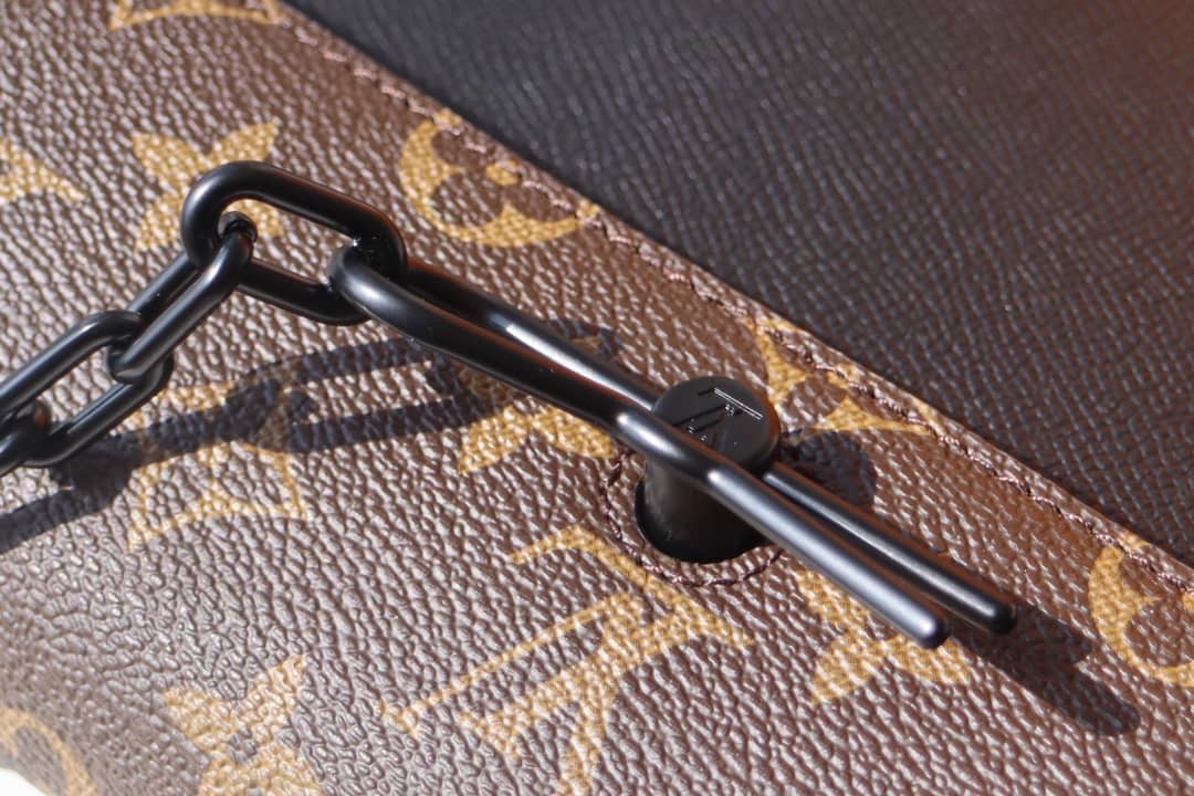 Louis Vuitton Pochette Dupe Voyage Steamer Black M30583(ColaReps)