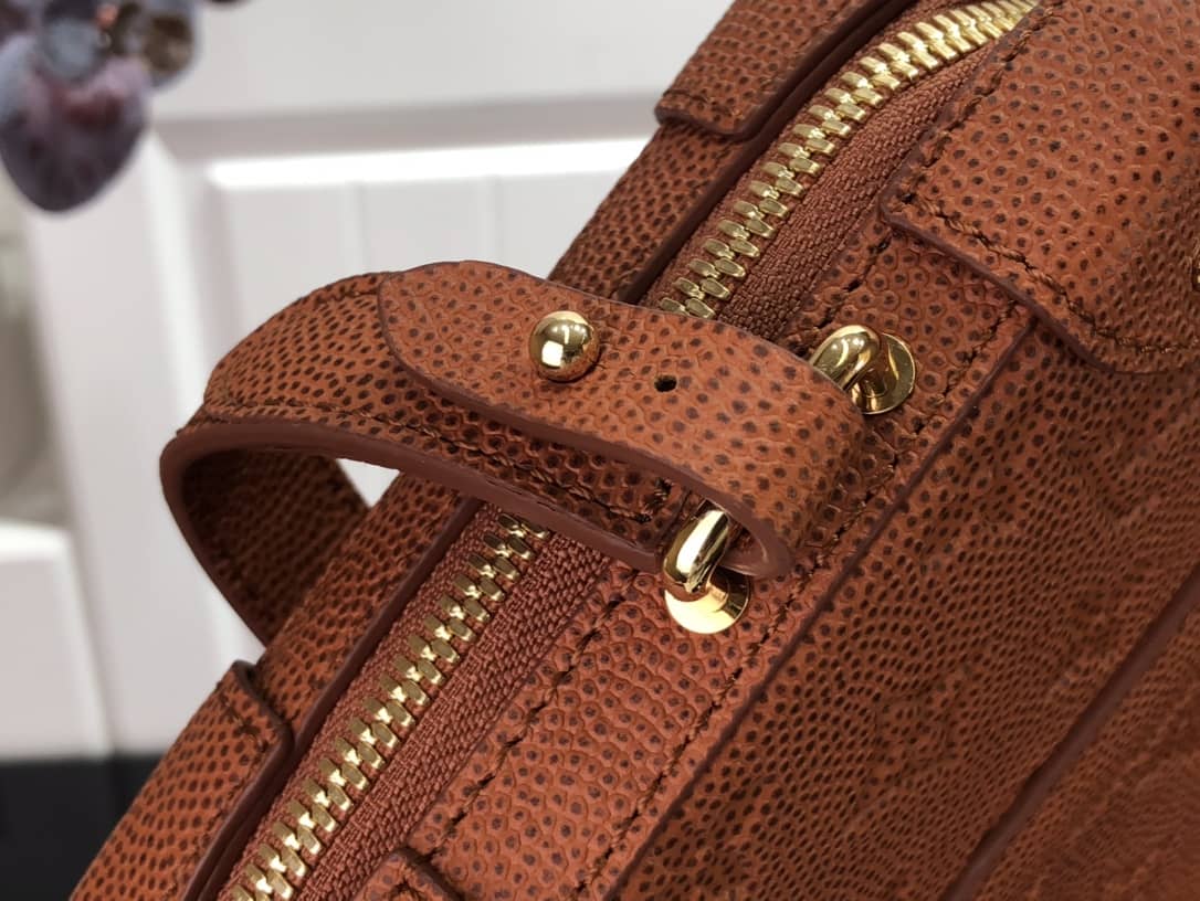 Louis Vuitton Crossbody Dupe Soft Trunk NBA Wearable M80549