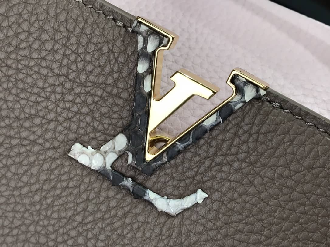 Best Replica Womens Designer Shoulder Bag(ColaReps)