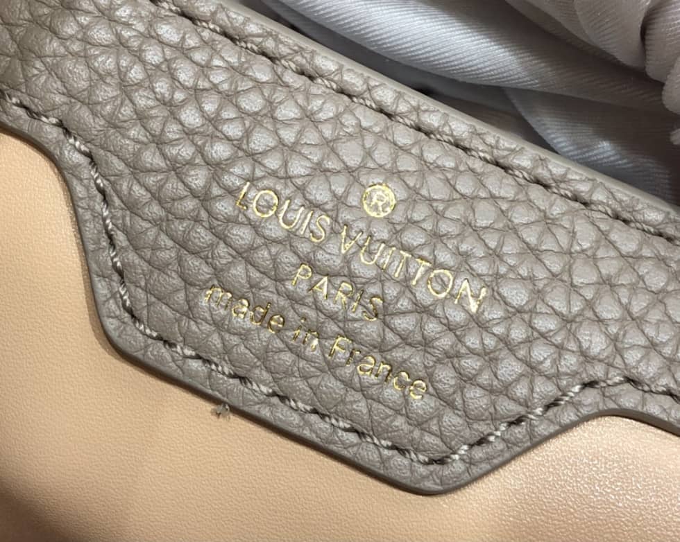 Louis Vuitton Capucines BB Beige M59066 Replica Shoulder Bag