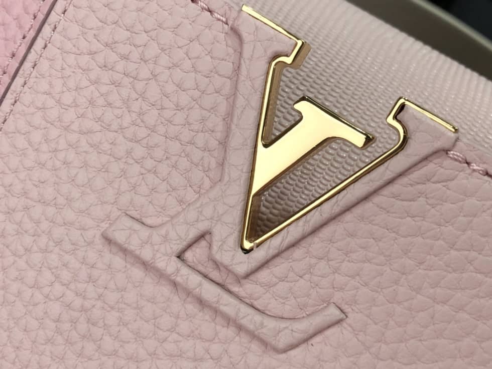 Louis Vuitton Capucines BB M59268 Replica Shoulder Bag