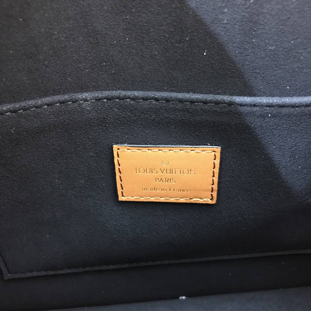 Louis Vuitton Monogram MM Reverse Dauphine Shoulder Bag Replica M44391