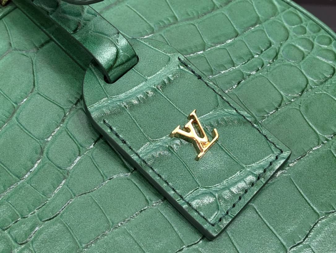 Louis Vuitton Petite Boite Chapeau Crocodilien Brillant Replica Bag Green N93597