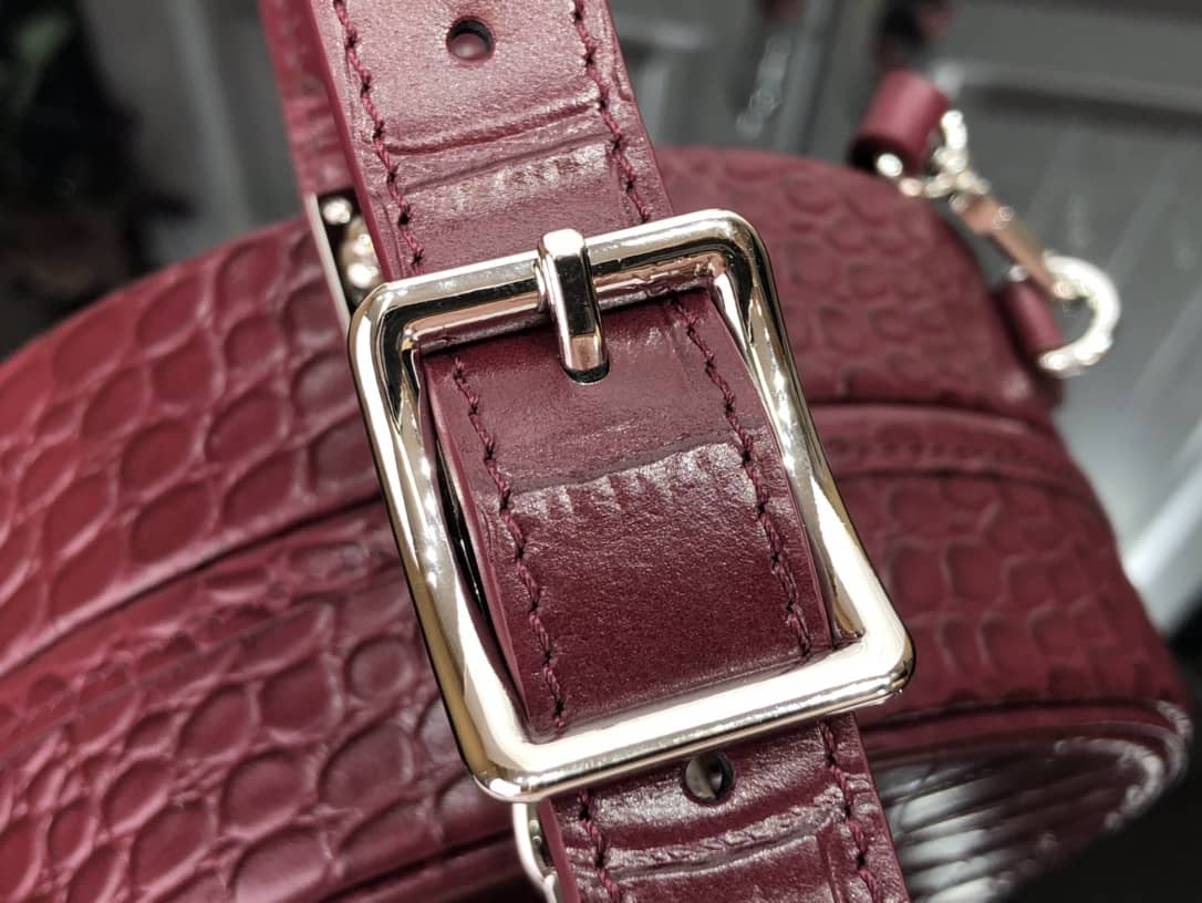 Louis Vuitton Petite Boite Chapeau Crocodilien Brillant Replica Bag Red N93597