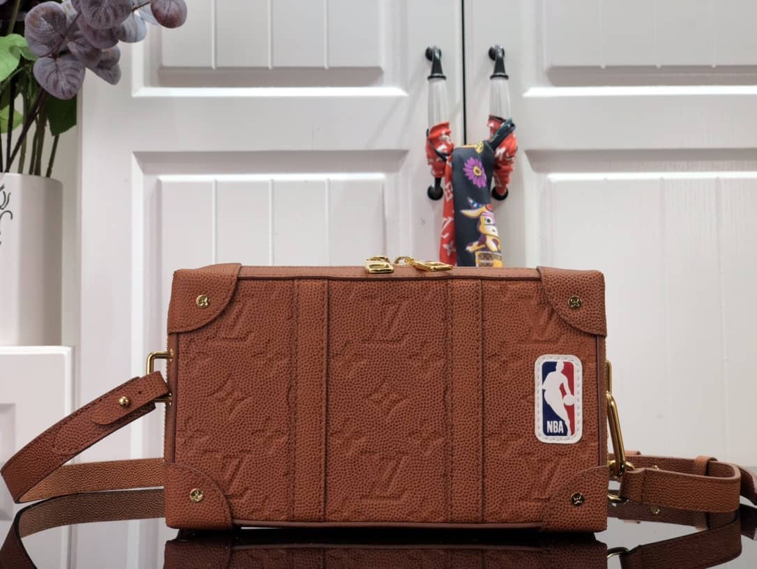 Louis Vuitton Crossbody Dupe Soft Trunk NBA Wearable M80549