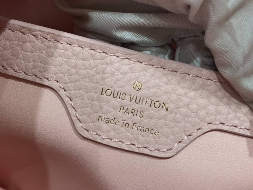 Louis Vuitton Capucines BB M59268 Replica Shoulder Bag