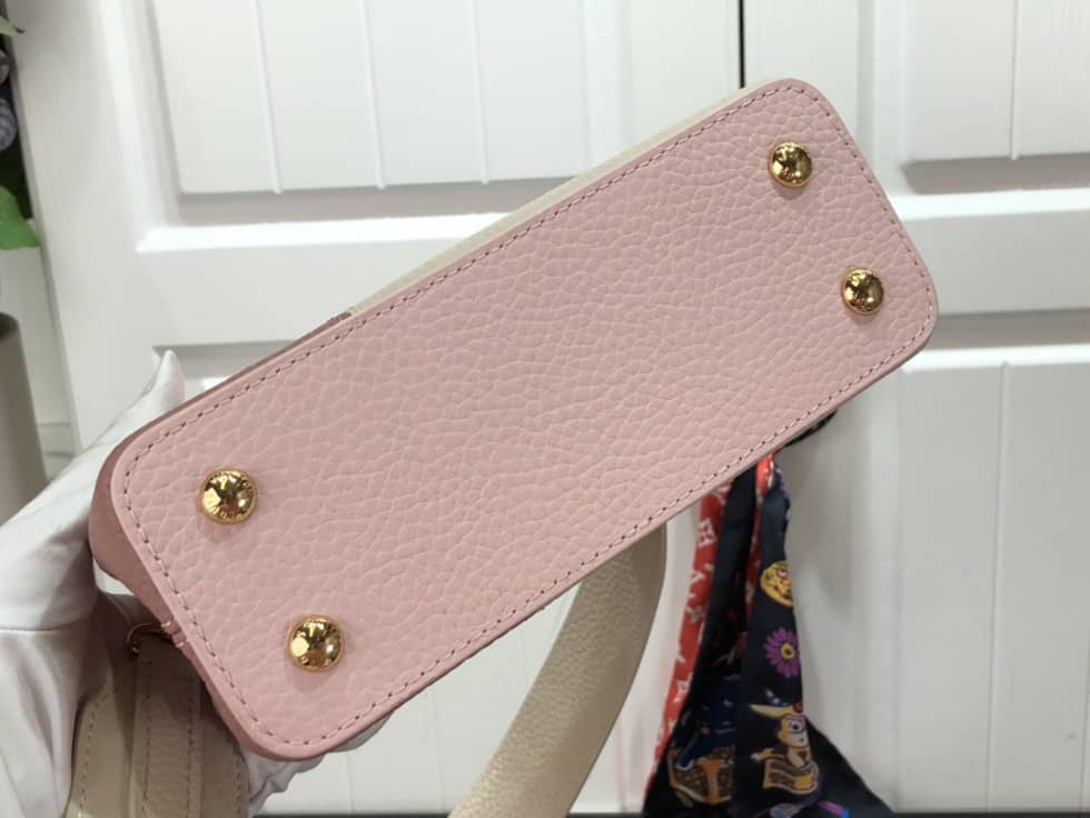 Louis Vuitton Capucines Mini M59268 Replica Shoulder Bag