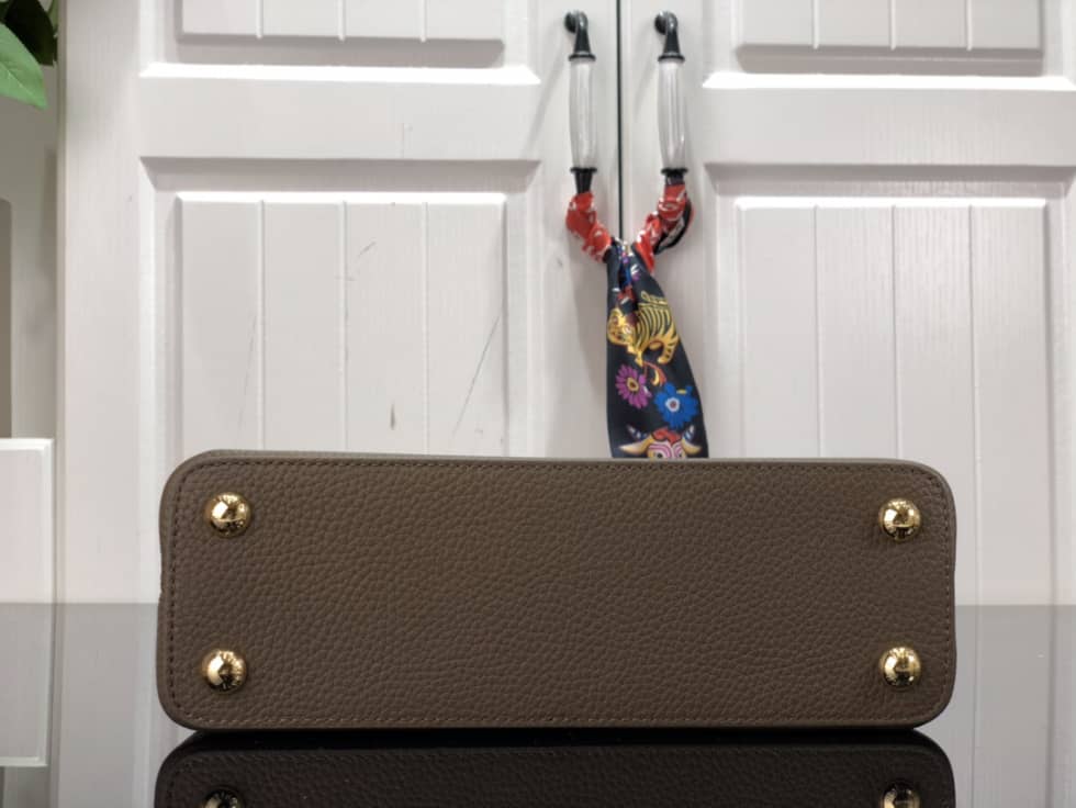 Louis Vuitton Capucines BB M59709 Replica Shoulder Bag