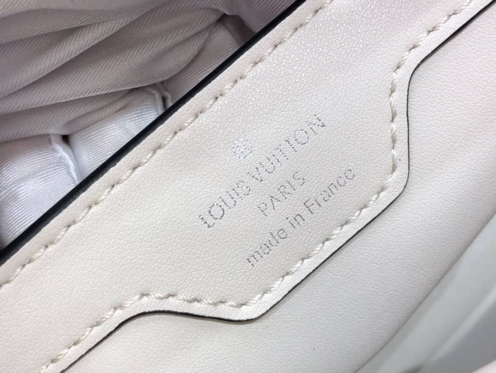 Louis Vuitton Capucines BB Collection Blue N98093 Replica Shoulder Bag