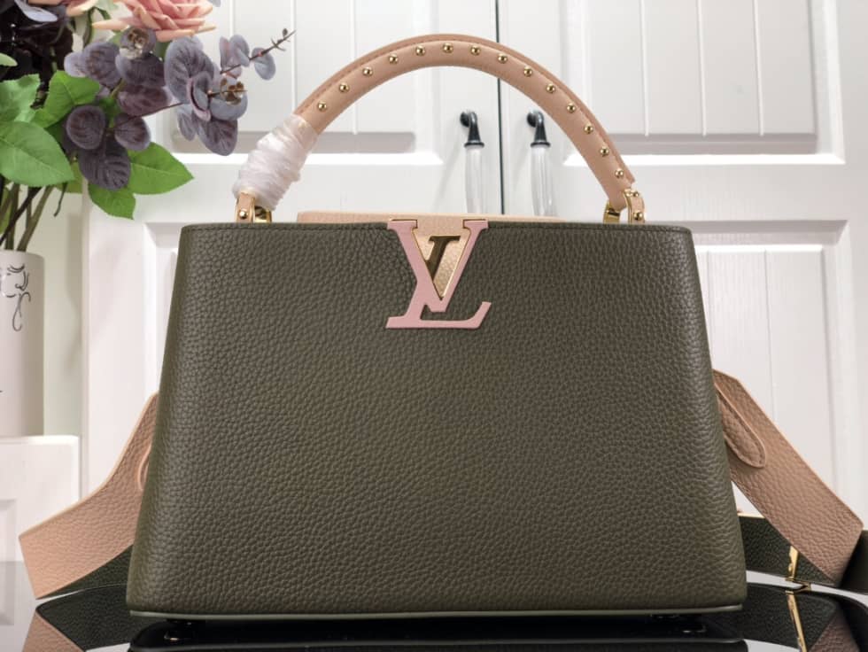 Louis Vuitton Capucines MM M58578 Replica Shoulder Bag