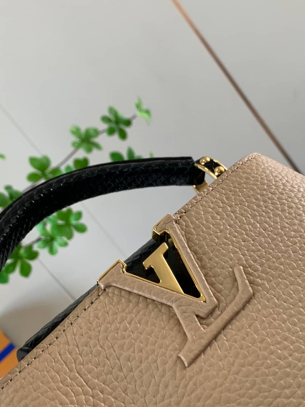 Louis Vuitton Capucines Mini Python Skin N95509 Replica Crossbody Bag