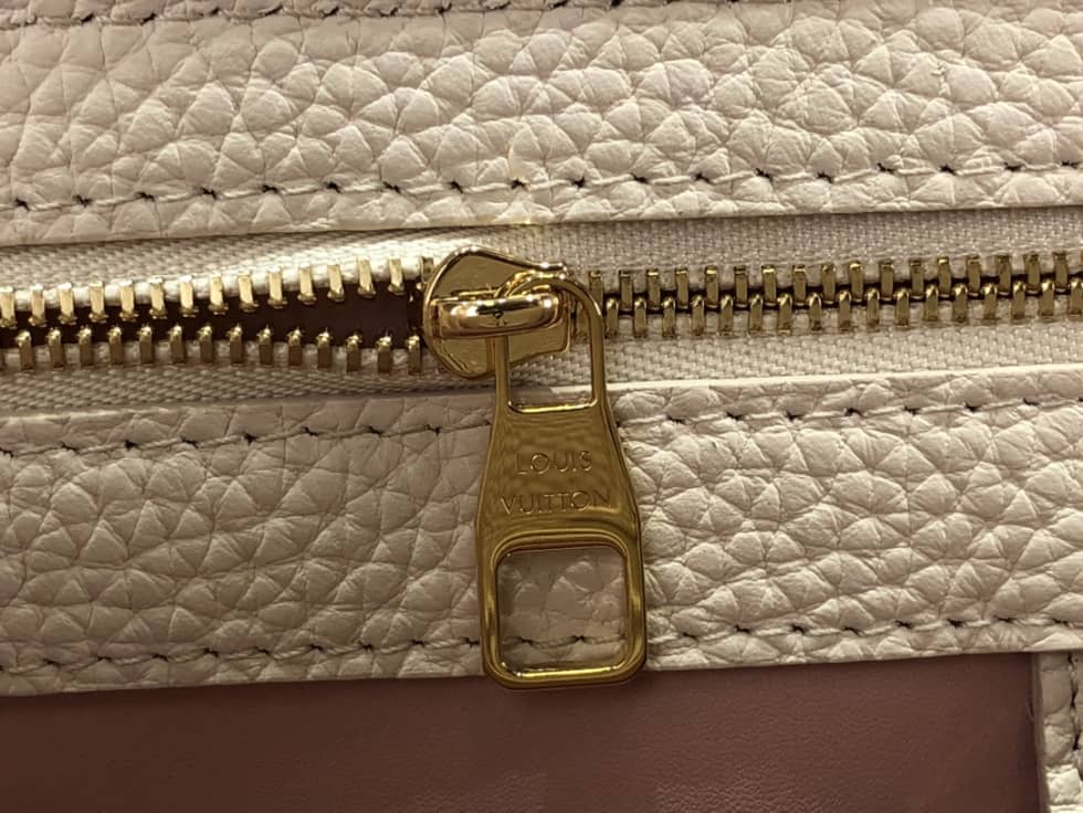 Louis Vuitton Capucines MM Pink M59597 Replica Shoulder Bag