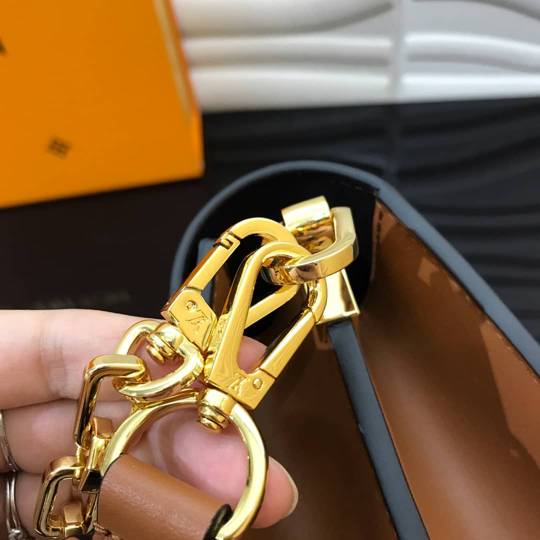 Louis Vuitton Monogram MM Reverse Dauphine Shoulder Bag Replica M44391