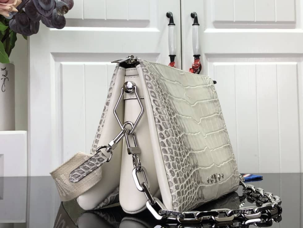 Louis Vuitton Coussin PM M57790 Replica Shoulder Bag