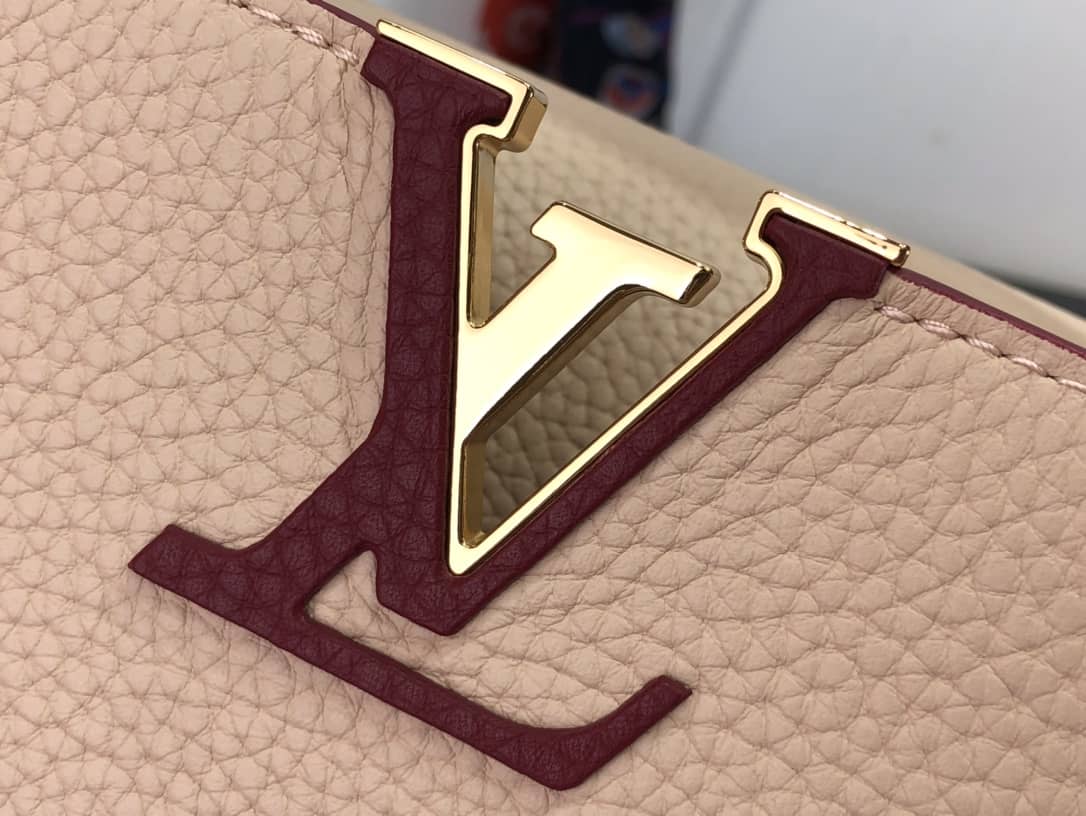 Louis Vuitton Capucines MM Replica Bag M58608
