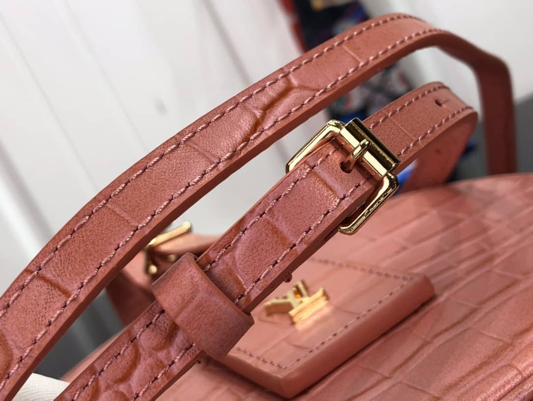 Louis Vuitton Petite Boite Chapeau Crocodilien Brillant Replica Bag Pink N93597