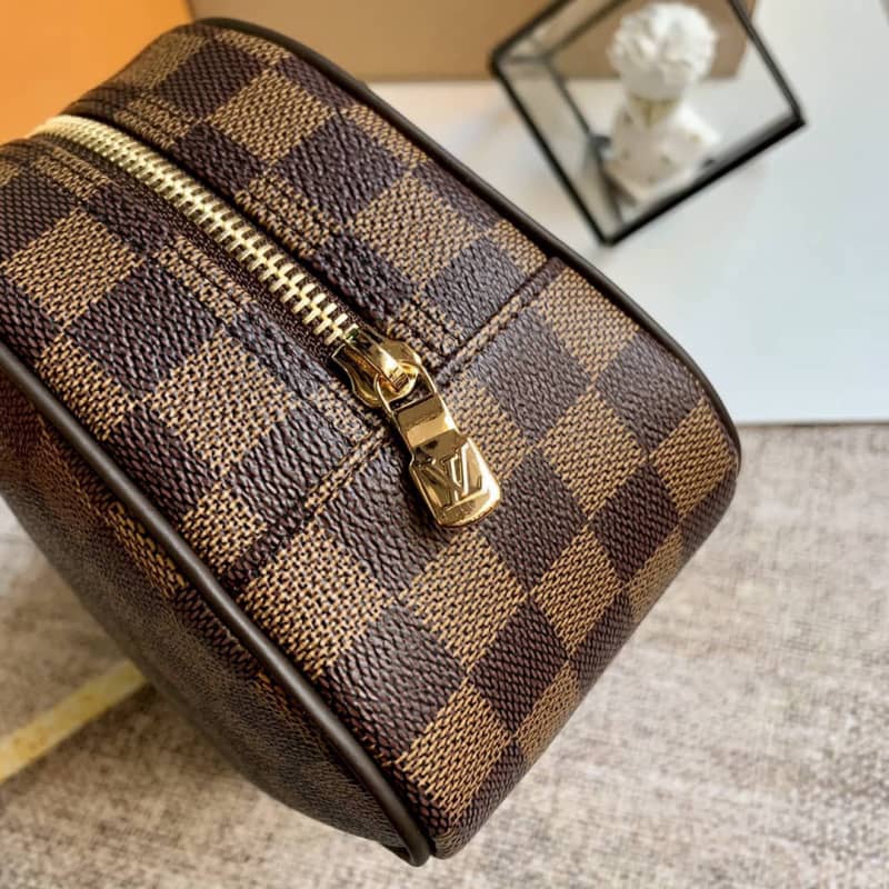Louis Vuitton Damier Ebene Canvas King Size Toiletry Bag Replica N47527