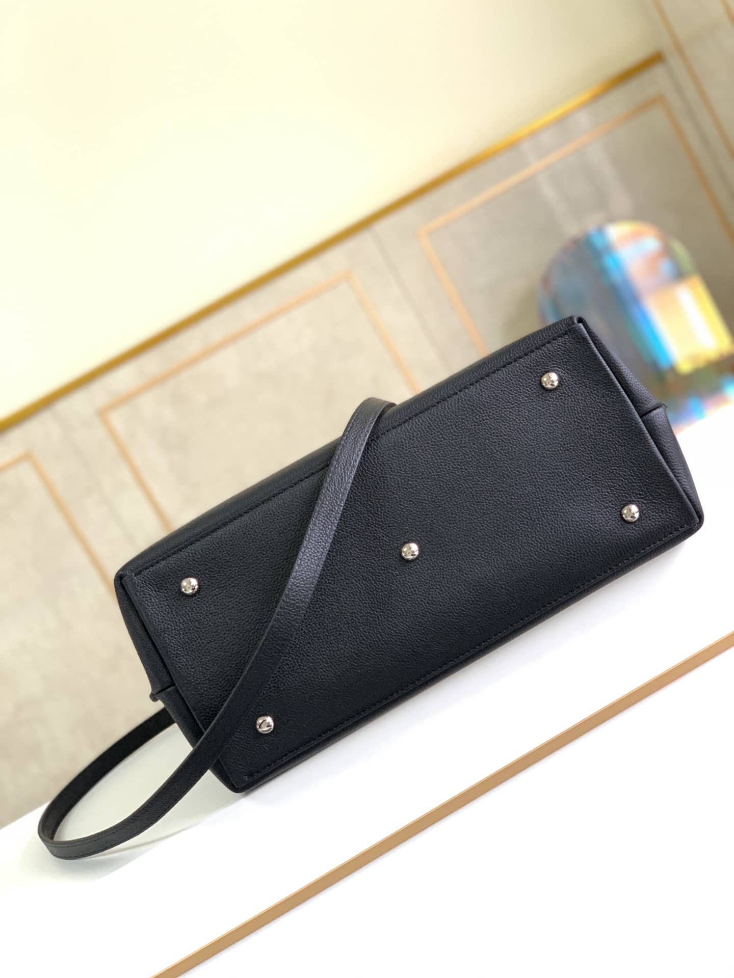 Louis Vuitton Lockme Day Tote Replica Black M53730