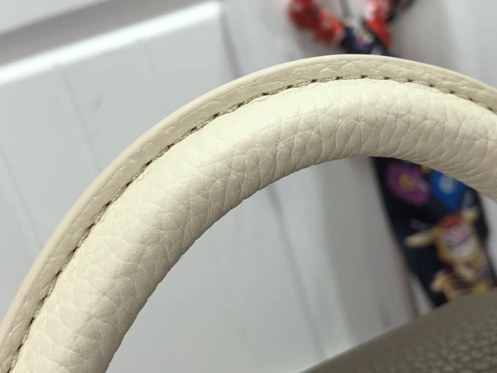 Louis Vuitton Capucines BB M59709 Replica Shoulder Bag