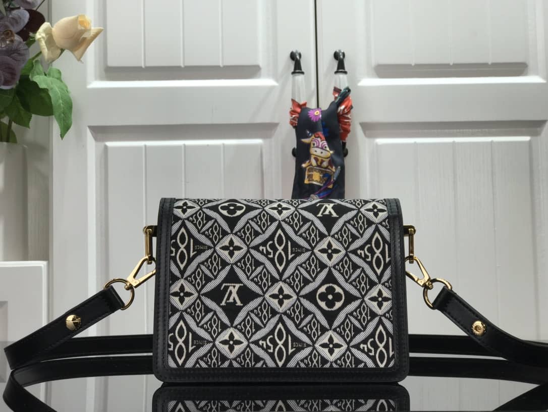 Louis Vuitton Dauphine Mini Monogram Replica Crossbody Bag Black M44580