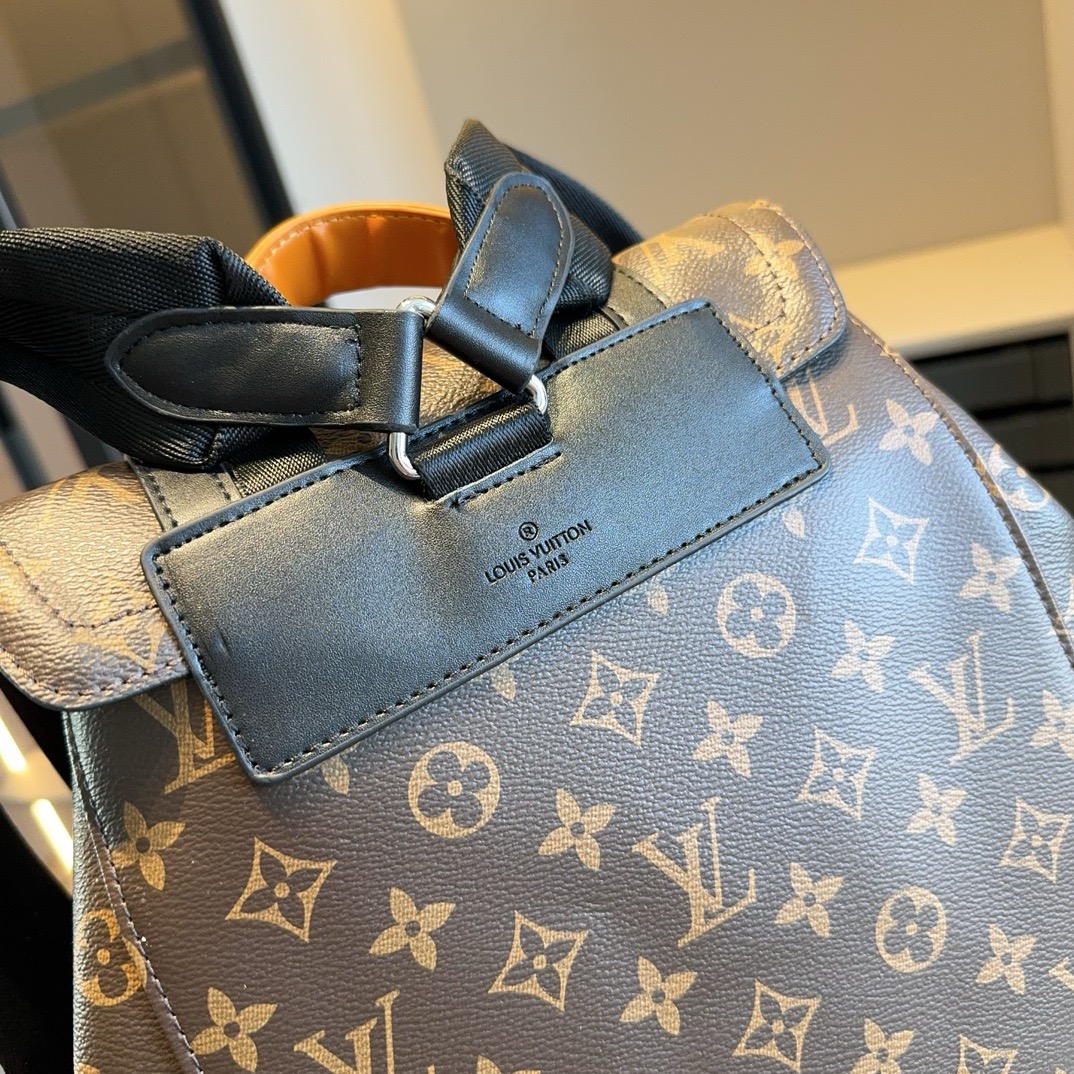 Louis Vuitton Christopher Radiant Sun High Quality