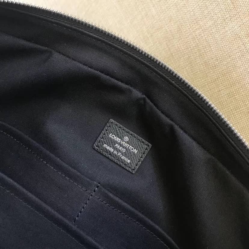 Louis Vuitton Taiga Porte Documents Business Replica M30643