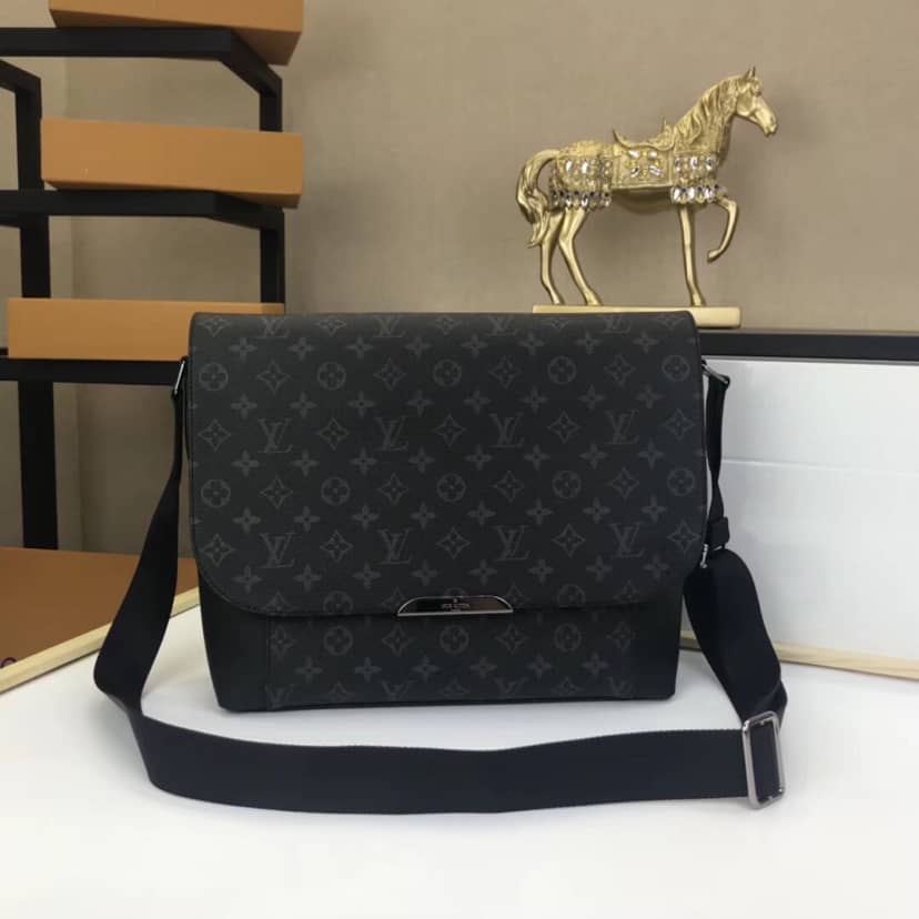 Louis Vuitton Monogram Eclipse Messenger MM Shoulder Bag Replica M40539