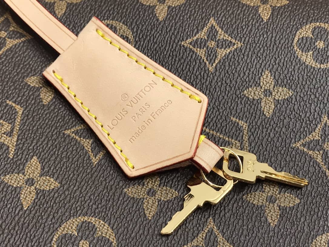 Louis Vuitton Berri PM Monogram Canvas Shoulder Bag Replica M41623