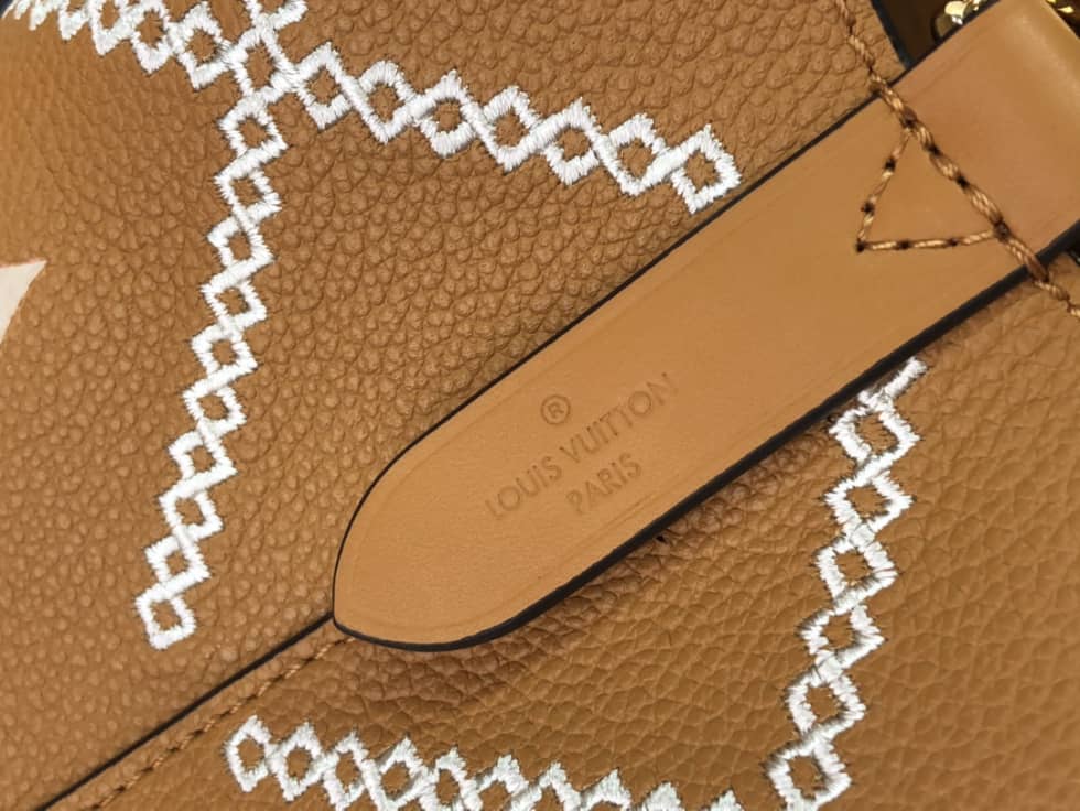 Louis Vuitton NeoNoe MM Brown M46023 Replica Bucket Bag