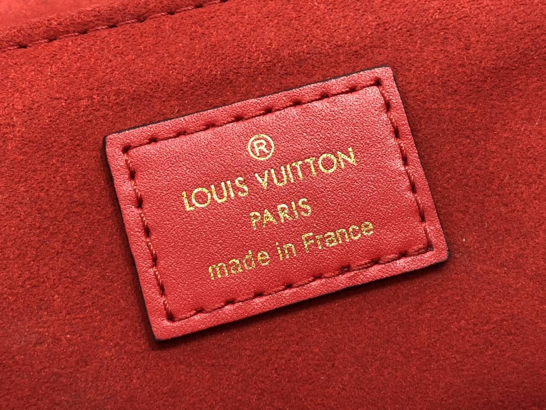 Louis Vuitton Beaubourg MM Monogram Canvas Replica Bag M43953