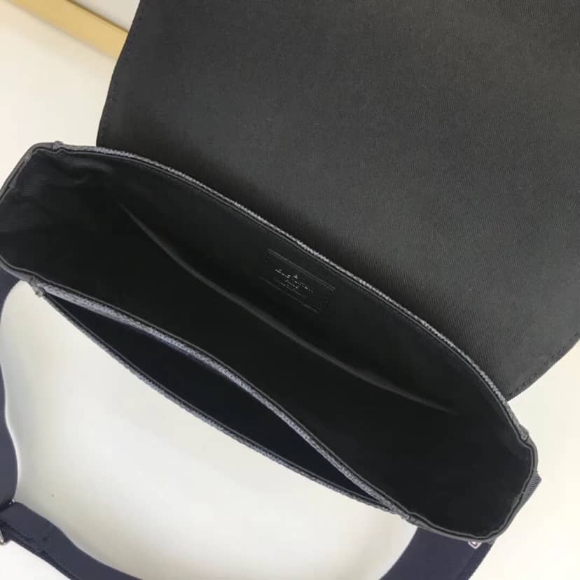 Louis Vuitton District PM Replica Crossbody Bag N50005