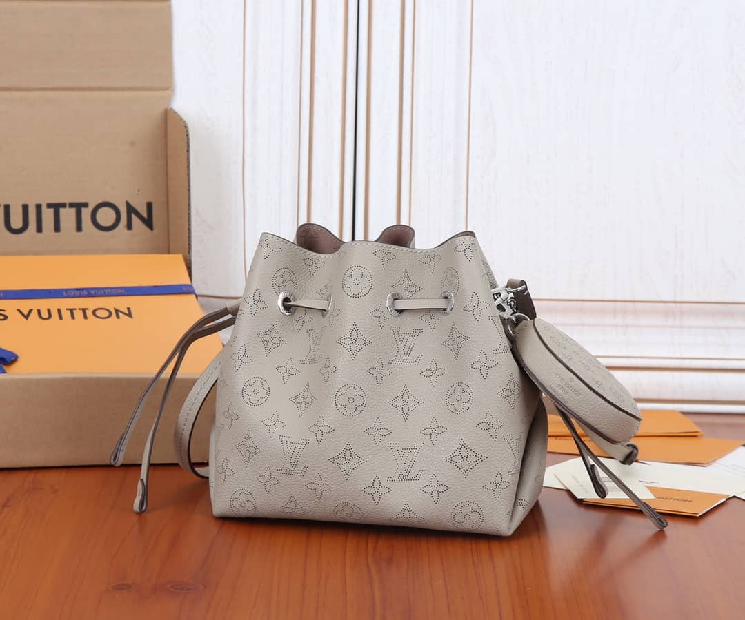 Louis Vuitton Bella Leather Replica Shoulder Bag Gray M57070
