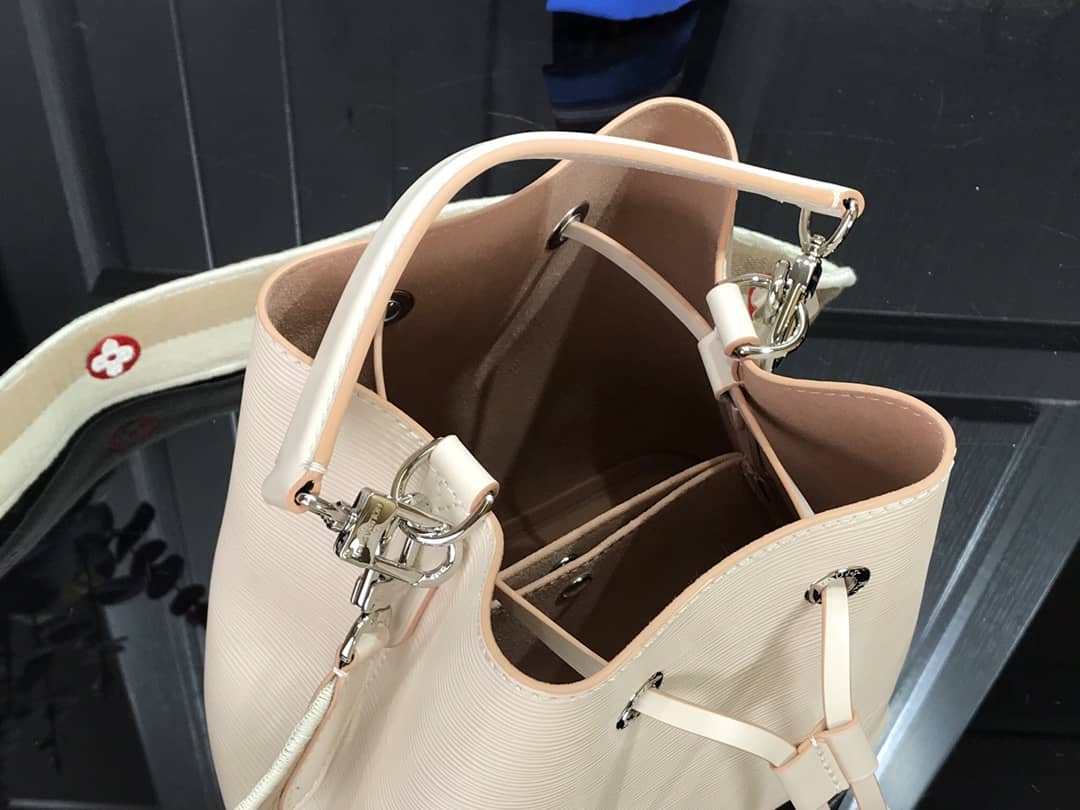 Louis Vuitton Neonoe BB Replica Bucket Bag Apricot M57693