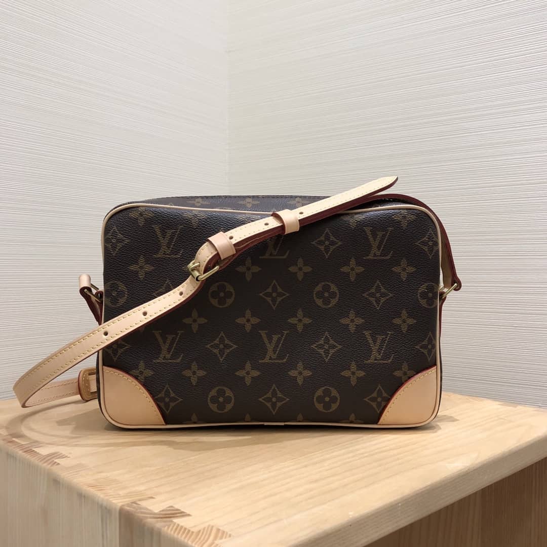 Louis Vuitton Monogram Canvas Trocadero Bag Replica M45398