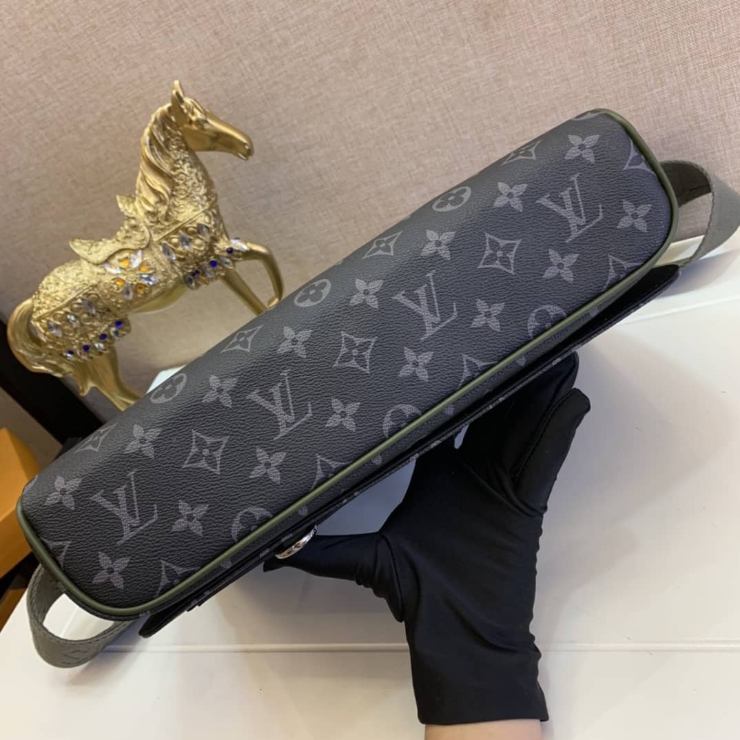 Louis Vuitton District MM Monogram Eclipse Messenger Bag Replica M40239