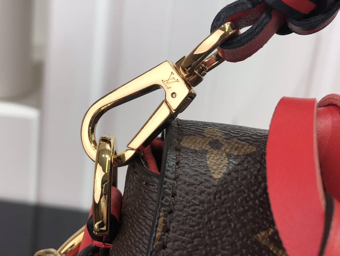 Louis Vuitton Beaubourg MM Monogram Canvas Replica Bag M43953