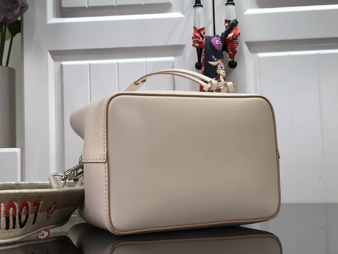Louis Vuitton Neonoe BB Replica Bucket Bag Apricot M57693