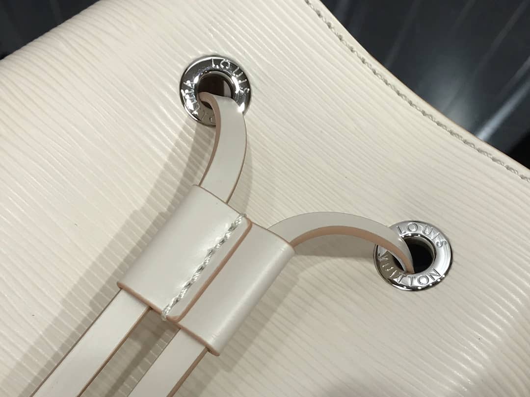 Louis Vuitton Neonoe BB Replica Bucket Bag Apricot M57693