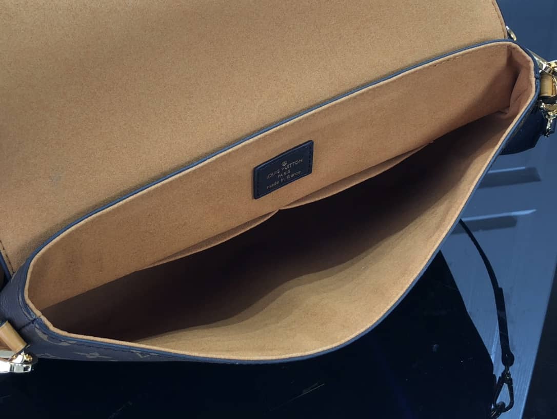 Louis Vuitton Beaubourg MM Bag Monogram Canvas Replica M43953