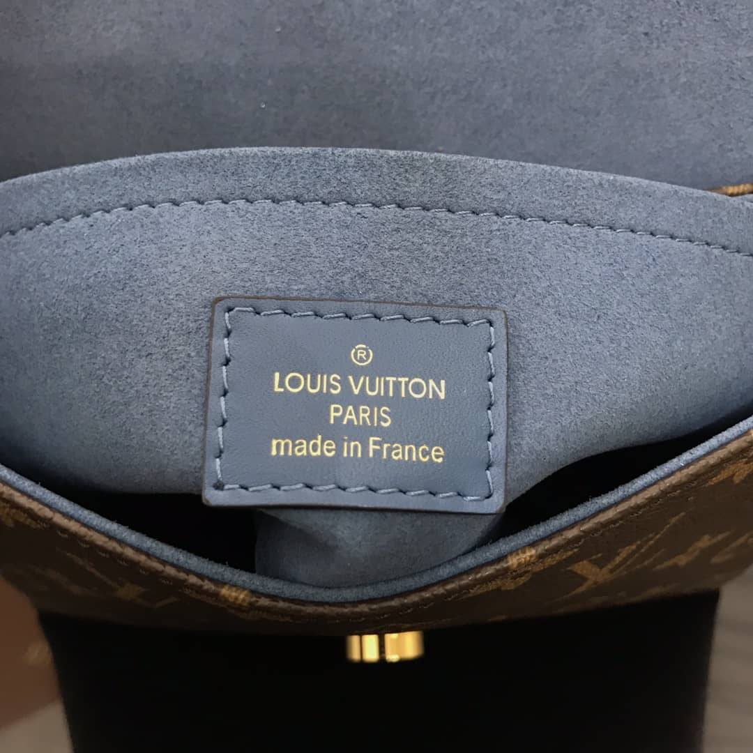 Louis Vuitton Locky BB Replica Crossbody Handbag Blue M44321