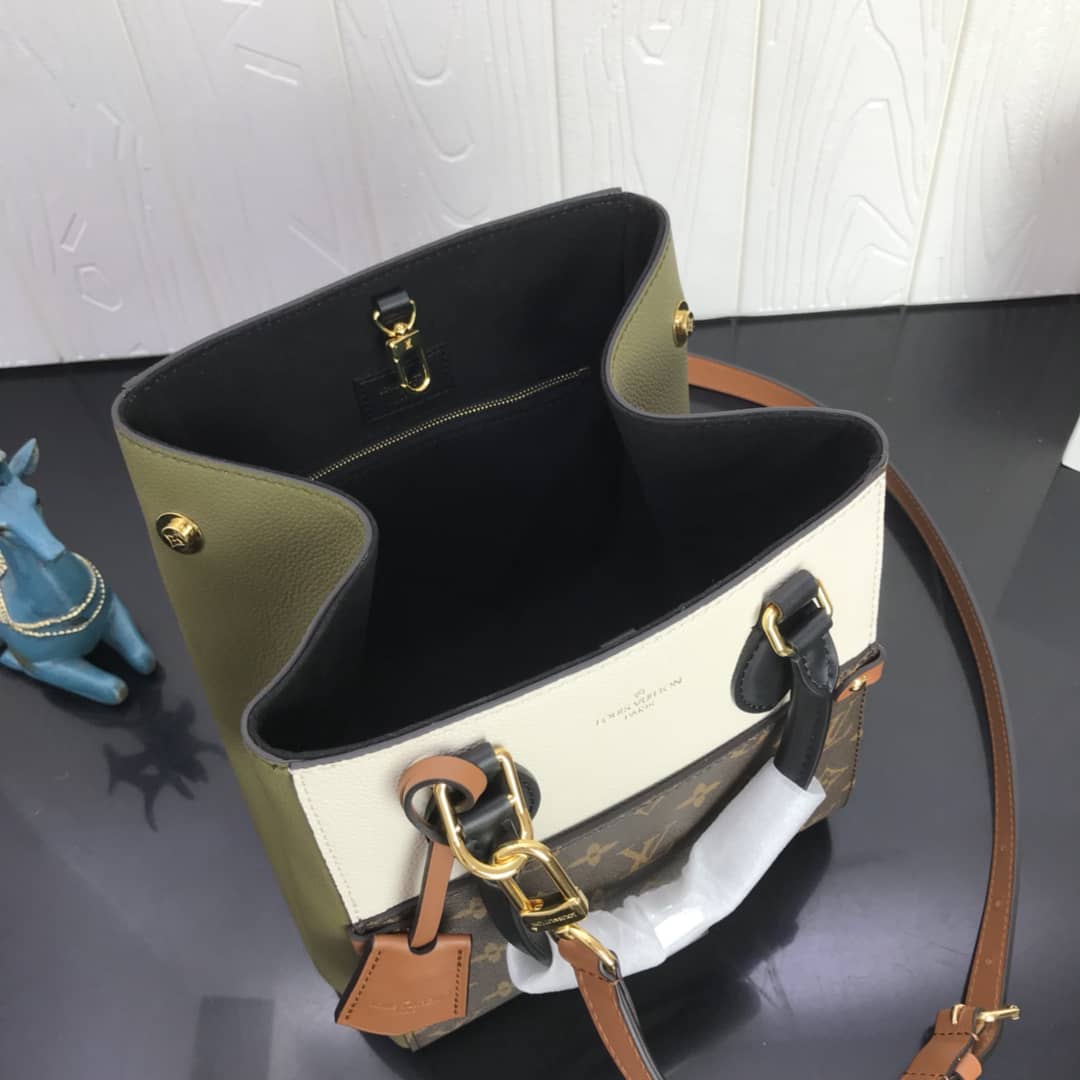 Louis Vuitton Monogram Canvas Fold PM Tote Replica White M45389