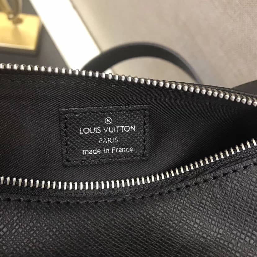 Louis Vuitton Taiga Pochette Grigori Mens Shoulder Bag Replica Black M30505