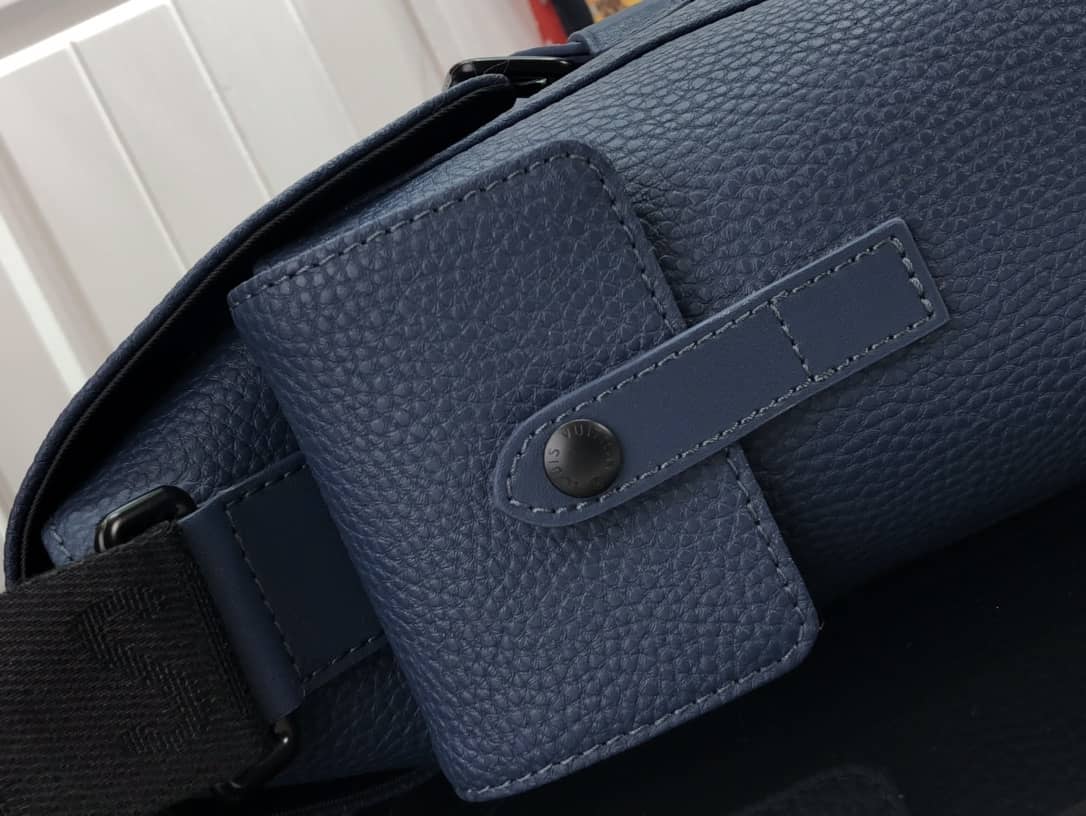 Louis Vuitton Trunk Taurillon Leather Messenger Bag Replica Blue M58494