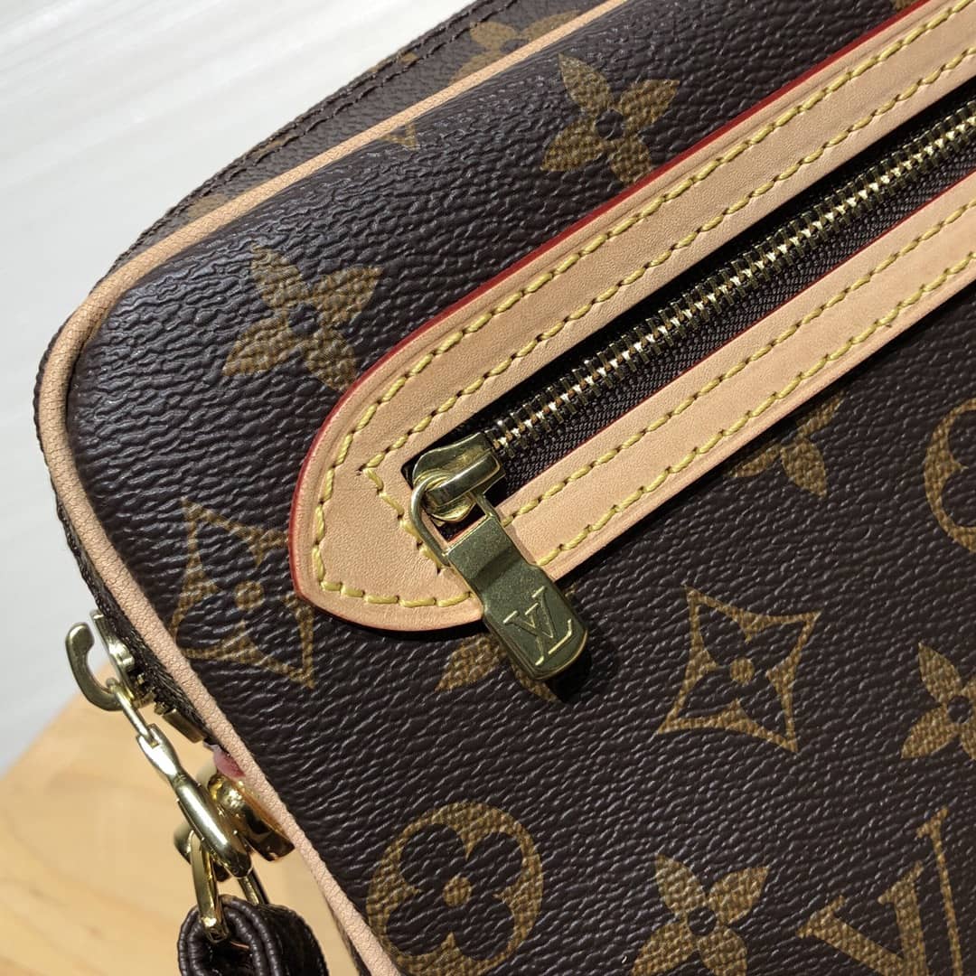 Louis Vuitton Monogram Marly Dragonne Replica Clutch M51825