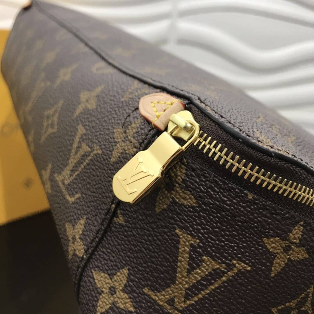 Louis Vuitton Monogram Packing Cube MM Replica
