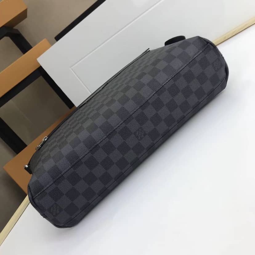 Louis Vuitton Mick Mm Damier Shoulder Bag Replica N41106