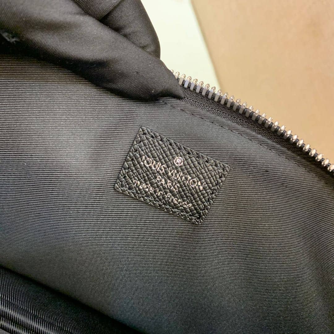 Louis Vuitton Taiga Anton Tote Replica M33433